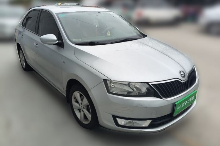 Used Skoda Rapid 2013 1.6L Manual Smart Selection Model