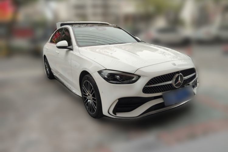 Used Mercedes-Benz C-Class 2023 Facelift C 260 L Front Right 45 Deg