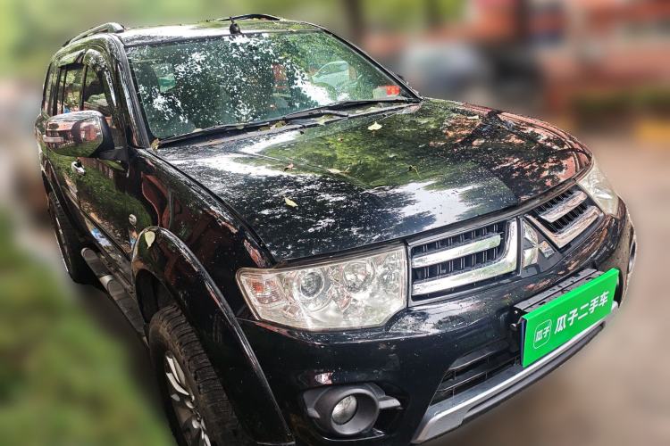 Used Mitsubishi Pajero Sport 2013 3.0L Automatic 4x4 Executive Edition
