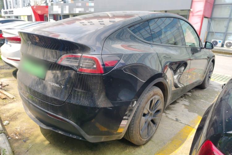 Used Tesla Model Y 2023 Rear-Wheel-Drive Version Rear Right 45 Deg