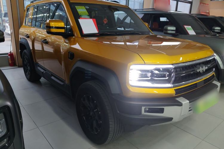 Used Formula Leopard 5 2023 Cloud Ride Flagship Edition
