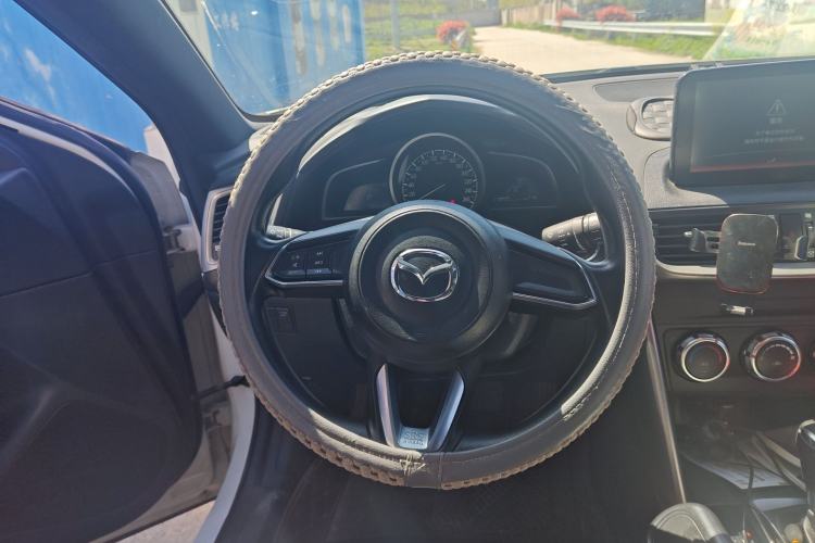 Used Mazda CX-4 2018 2.0L Automatic Two-Wheel Drive Blue Sky Dynamic Version China V Standard