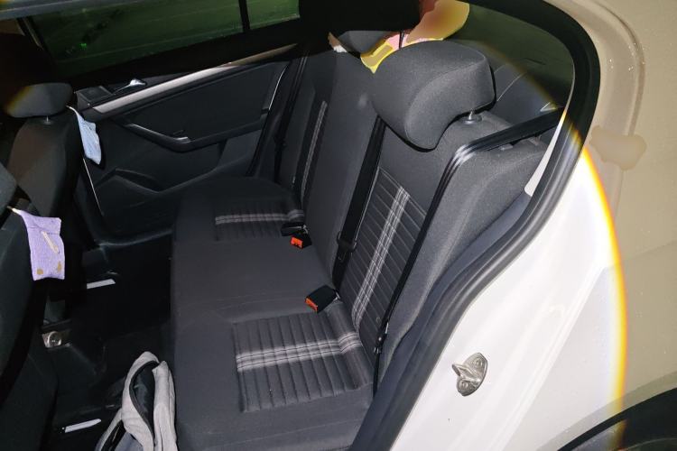 Used Volkswagen Lavida 2019 Lavida Start 1.5L Automatic Trendy Version China VI Standard Left Rear Seat