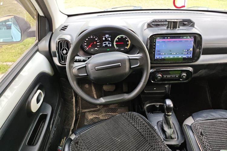 Used Roewe Clever 2021 302 km New Four-Seater Super-Efficient Version