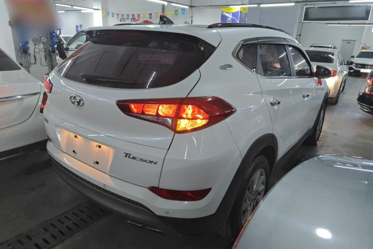 Used Hyundai Tucson 2018 1.6T Dual-Clutch Two-Wheel Drive 15th Anniversary Special Edition