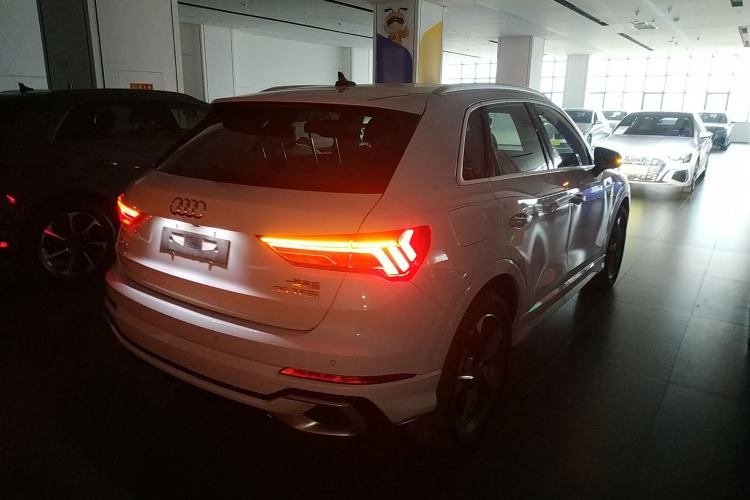 Used Audi Q3 2024 35 TFSI Fashion Dynamic Edition
