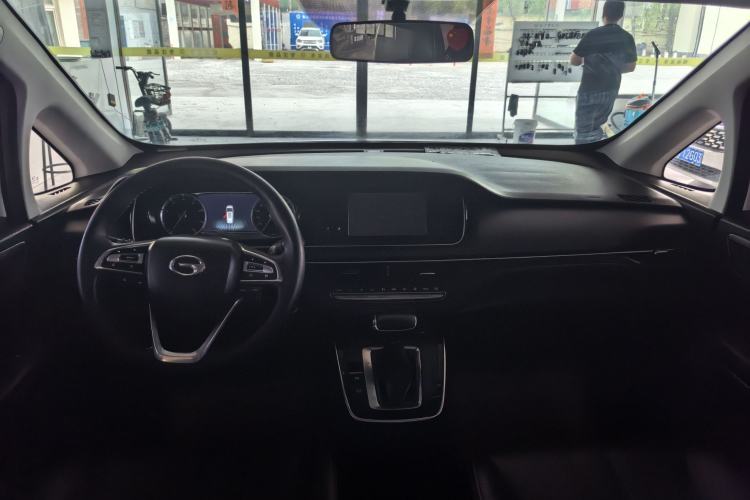 Used GAC Trumpchi M6 2021 270T DCT Luxury Edition (7 Seats)