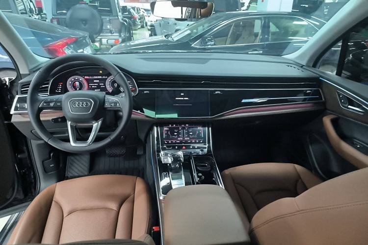 Used Audi Q7 2022 55 TFSI quattro S line Sport model