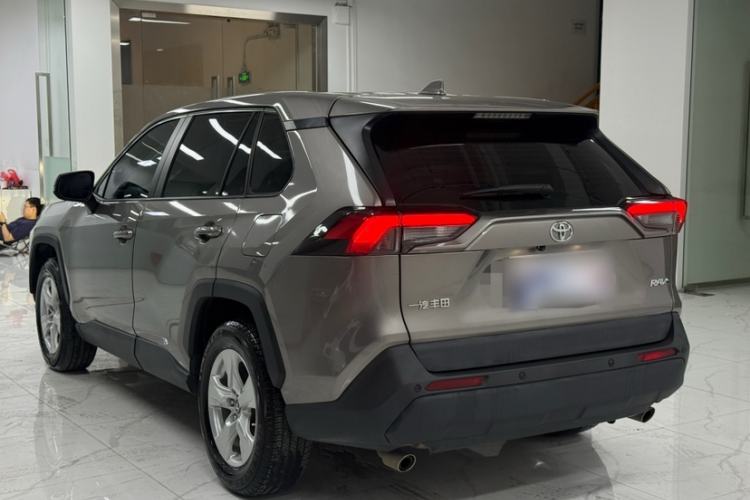 Used Toyota RAV4 2021 2.0L CVT Two-Wheel Drive Urban Edition Exterior 5