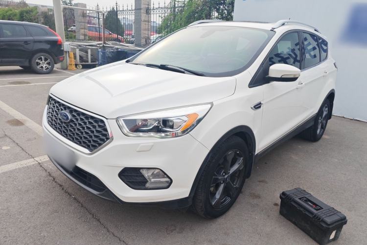 Used Ford Kuga 2019 EcoBoost 180 Two-Wheel-Drive Titanium Plus Model China V Standard