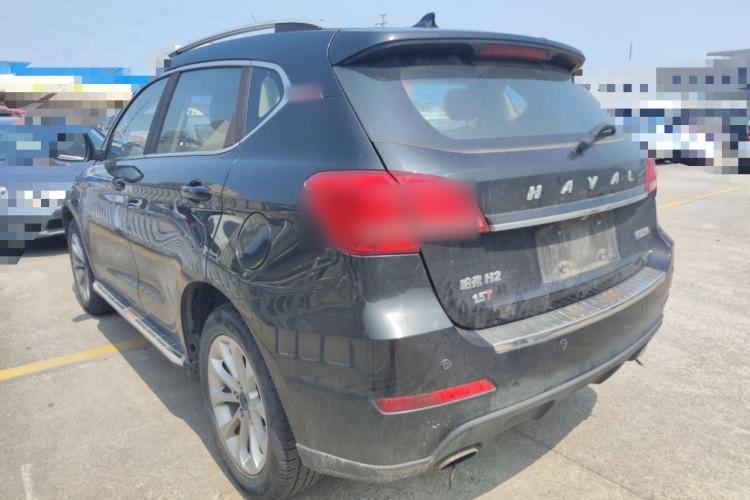 Used Haval H2 2017 Red-Label 1.5T Manual Two-Wheel Drive Luxury Model