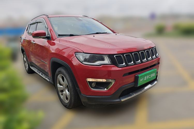 Used Jeep Compass 2017 200T Automatic Family Edition Front Right 45 Deg