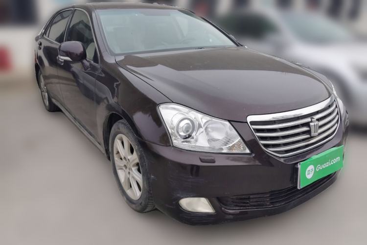 Used Toyota Crown 2010 3.0L Royal Saloon Front Right 45 Deg