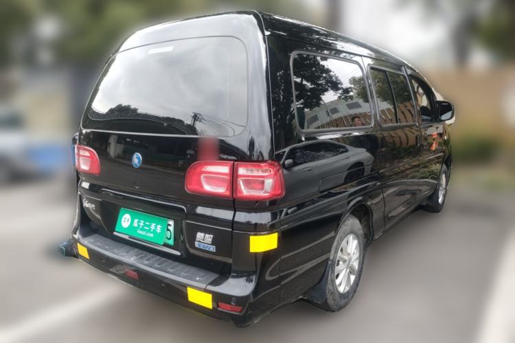 Used FORTHING Lingzhi M5 2022 Standard Version Base Model 7 Seats