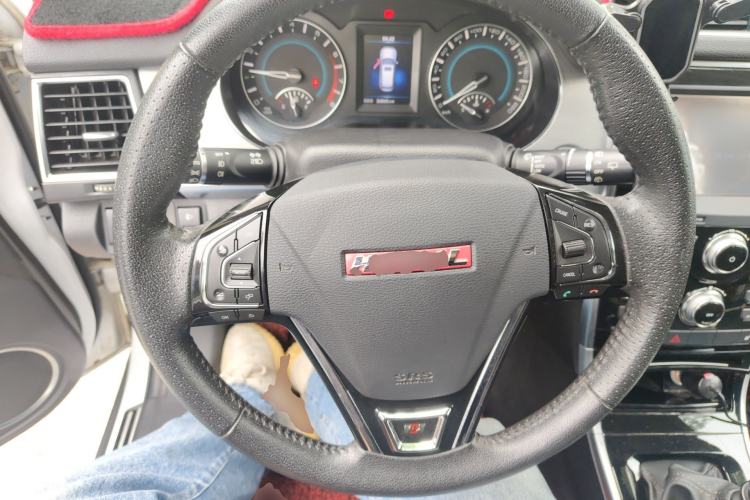 Used Haval H2 2014 1.5T Manual Two-Wheel Drive Elite Edition Steering Wheel