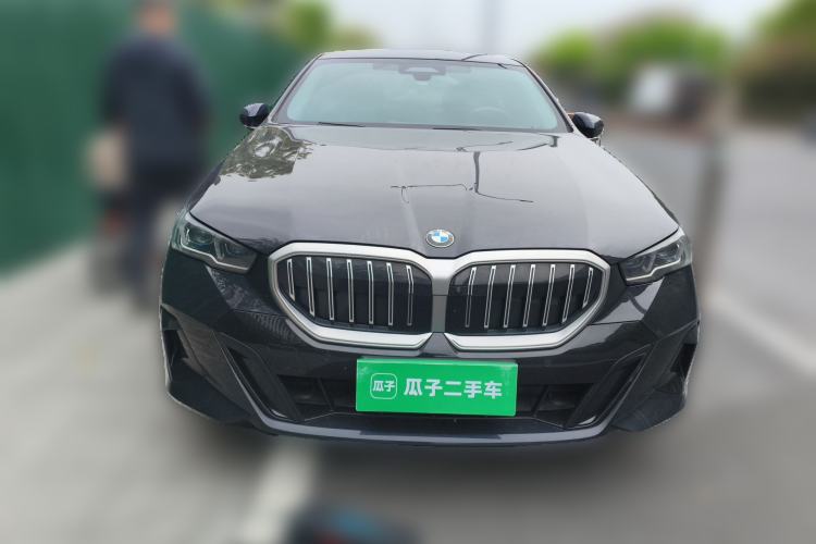 Used BMW 5 Series 2024 530Li Luxury Edition M Sport Package Exterior 1