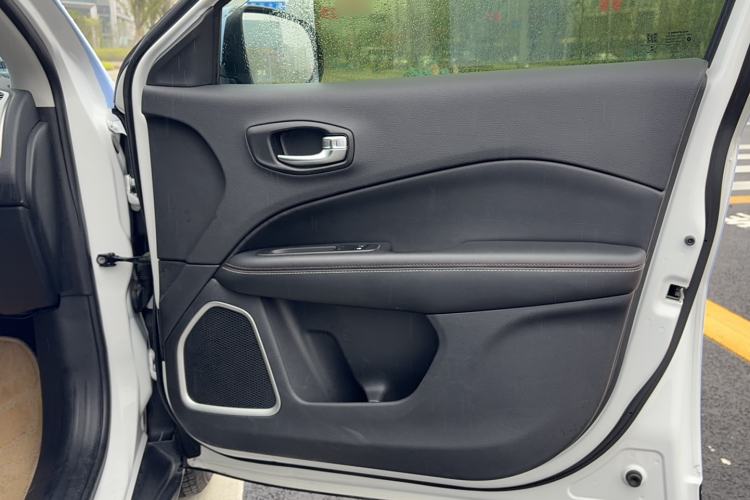 Used Jeep Compass 2017 200T Automatic Family Edition