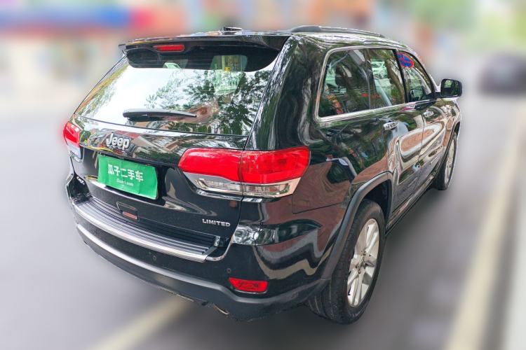 Used Jeep Grand Cherokee 2016 3.0L Comfort Navigation Edition Rear Right 45 Deg