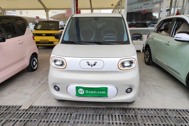 Used Wuling Hongguang MINIEV 2024 3rd Generation 215km Youth Edition
