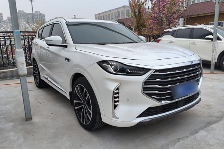 Used JETOUR X70 PLUS 2021 1.6T DCT Pro 5-Seater Front Right 45 Deg