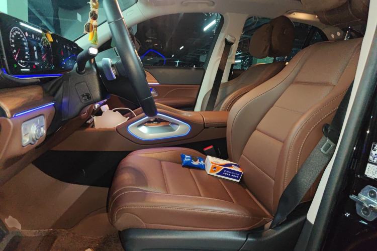 Used Mercedes-Benz GLE 2025 GLE 450 4MATIC Fashion Edition Left Front Seat