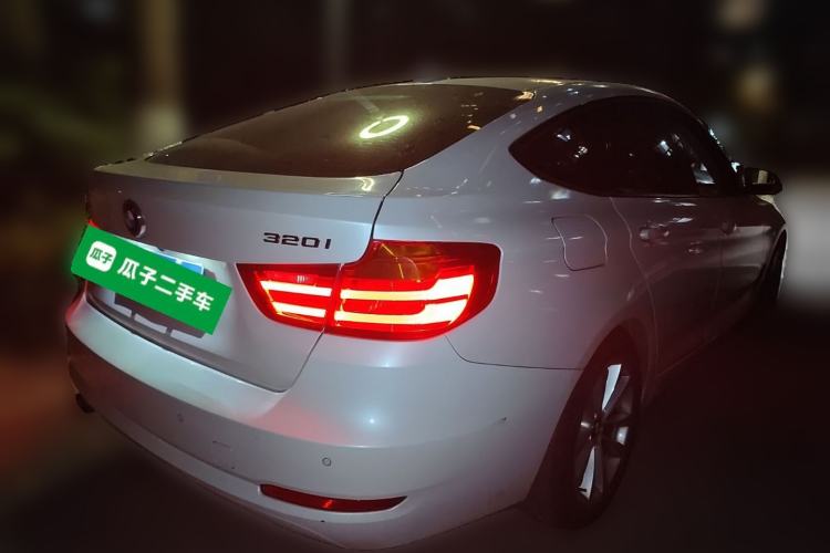 Used BMW 3 Series GT 2016 320i Fashion Model Rear Right 45 Deg