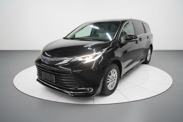 Used Toyota Sienna 2023 2.5L Hybrid Comfort Edition
