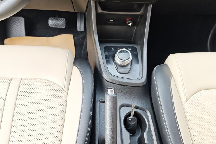 Used Baojun 360 2019 1.5L Automatic Luxury Edition China VI Gear Lever