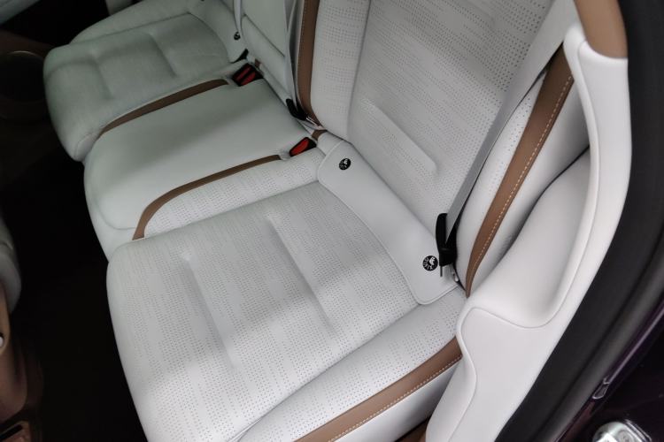 Used Avatr 07 2024 Max Extended-Range Edition Left Rear Seat