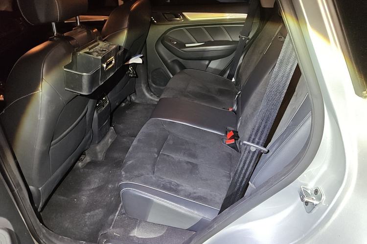 Used Roewe RX5 New Energy 2017 eRX5 50T Hybrid Connected Prestige Flagship Edition Left Rear Seat