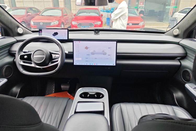 Used EXEED Star Era ET 2024 Extended-Range 240 Ultra All-Wheel Drive Center Console