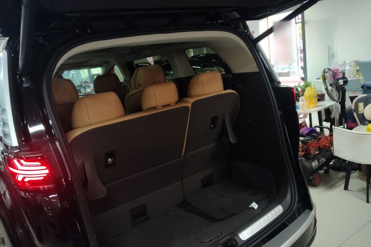 Used Denza D9 2024 EV 620 Premium Model