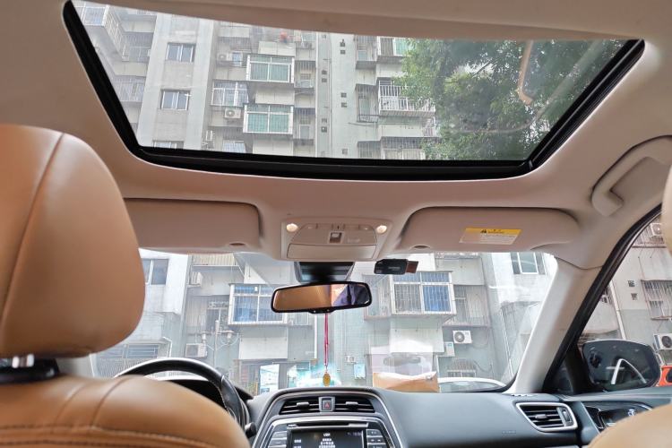 Used Nissan Maxima 2016 2.5L XL Luxury Edition Headliner