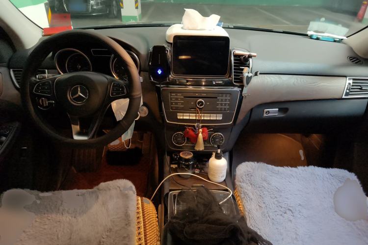 Used Mercedes-Benz GLE 2016 GLE 400 4MATIC Center Console