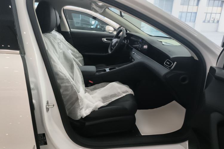 Used Roewe D7 2025 DMH 125km World Champion Edition