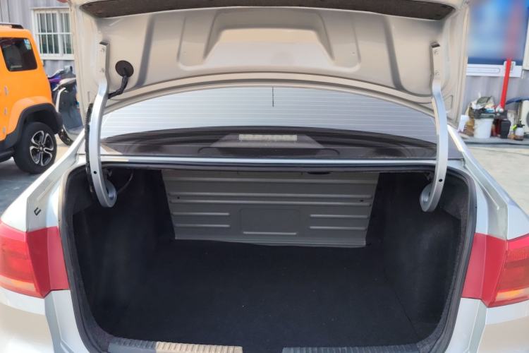 Used Volkswagen Santana 2015 1.4L Manual Fashion Edition
