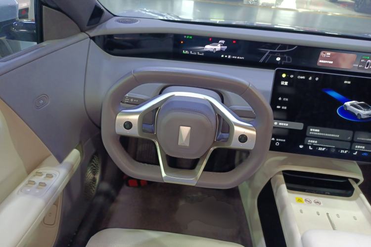 Used Avatr 06 2025 Pro Range-Extended Edition Steering Wheel