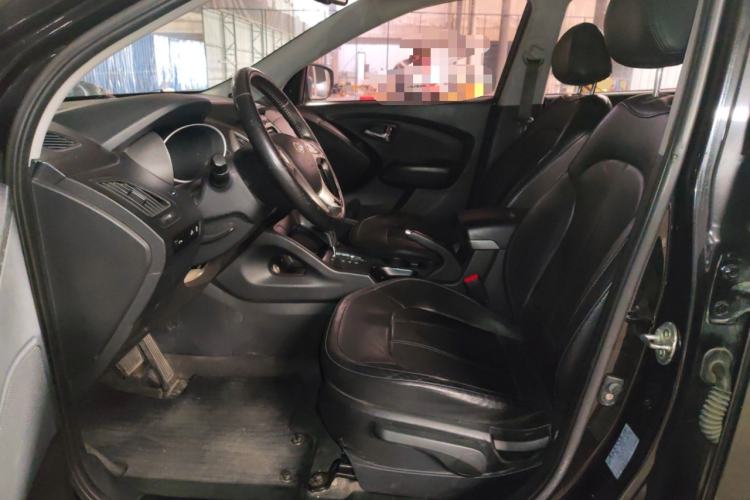 Used Hyundai ix35 2012 2.0L Automatic Two-Wheel Drive Elite Edition GLS
