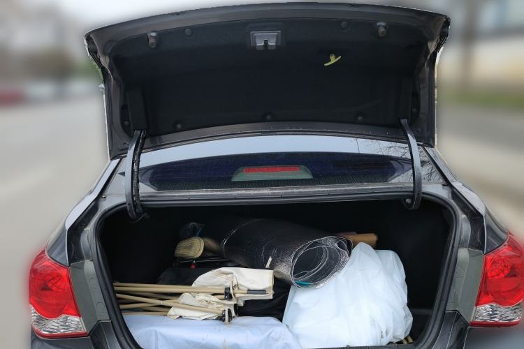 Used Chevrolet Cruze 2011 1.6L SE MT Transformers Edition