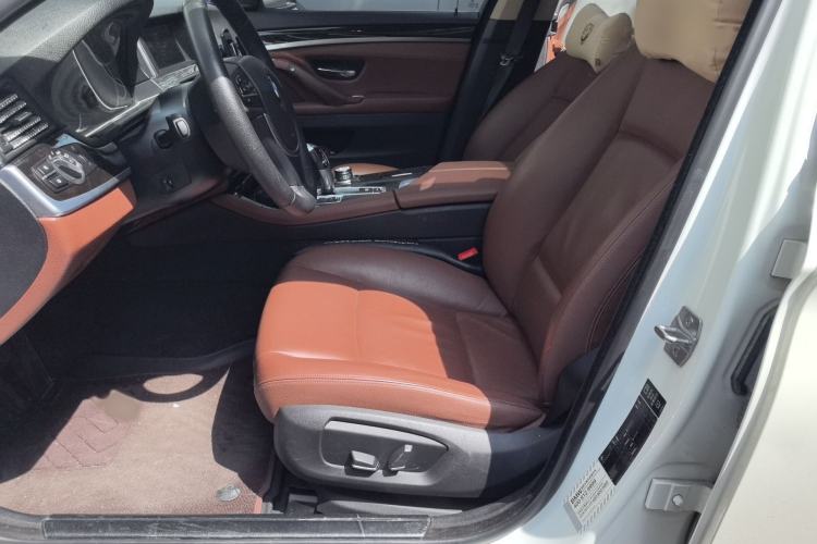 Used BMW 5 Series 2014 525Li Leading Model
