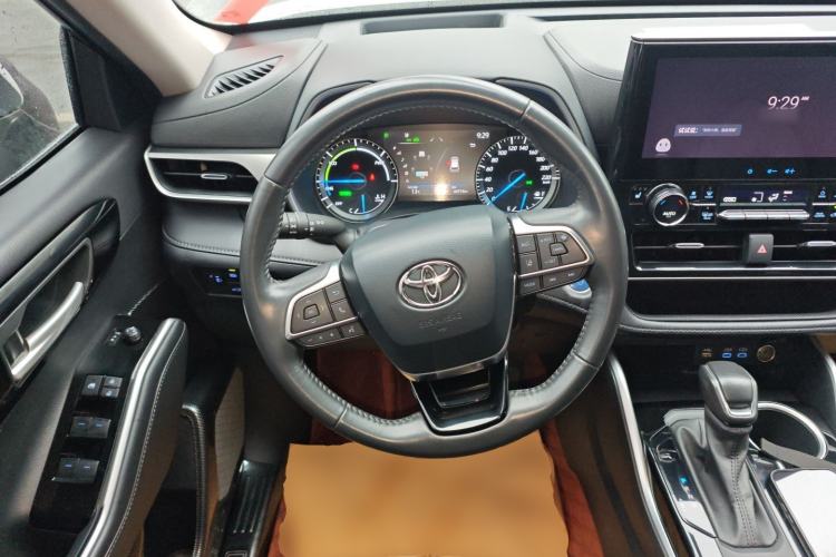 Used Toyota Highlander 2022 Dual-Engine 2.5L Four-Wheel Drive Prestige Version 7 Seats Steering Wheel
