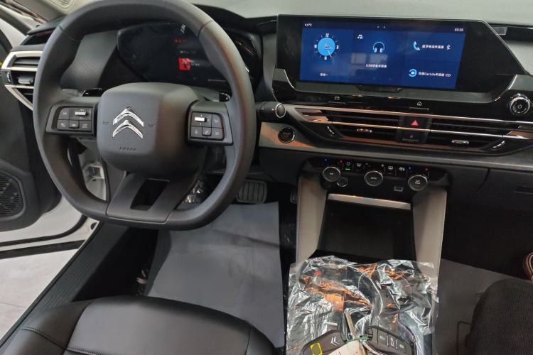 Used Citroen C5 X 2025 Model 1.6T Overseas Edition
