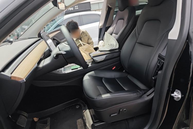 Used Tesla Model Y 2022 Rear-Wheel-Drive Version