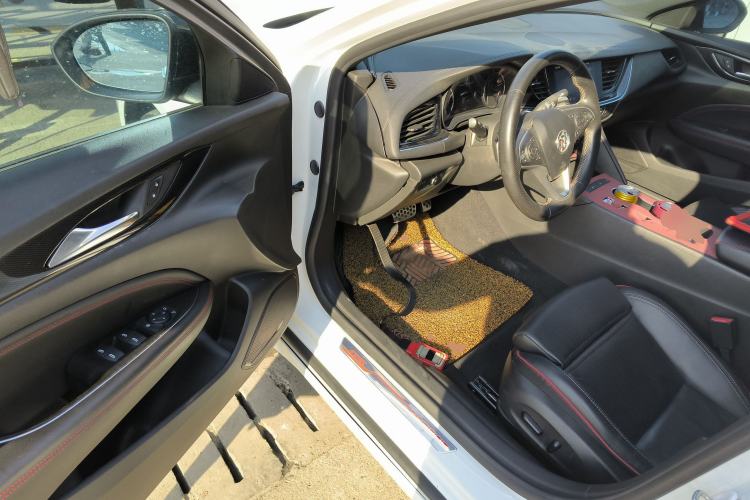 Used Buick Regal 2020 GS 28T Elite Model
