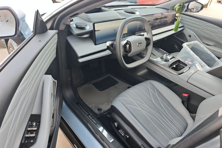 Used Geely Galaxy E8 2025 575 km Exploration Intelligent Driving Edition
