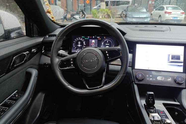 Used Lynk & Co 09 EM-P 2021 2.0T PHEV Halo Seven-Seater Steering Wheel