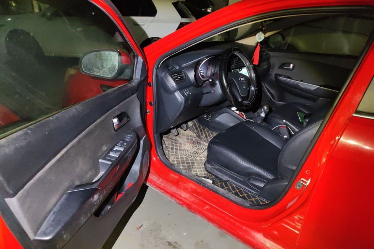 Used Kia K2 2015 Sedan 1.4L MT GLS