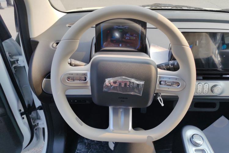 Used CHANGAN NEVO Lumin 2026 Model Treasure Edition 205km Passionate Beige Ningde
