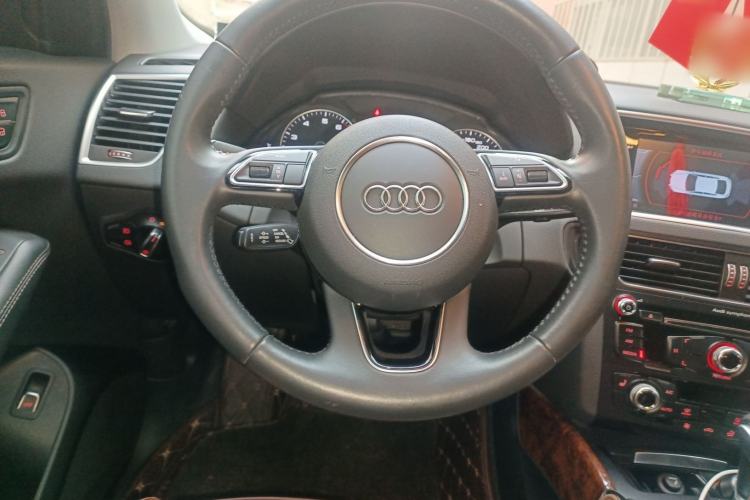 Used Audi Q5 2018 Collector's Edition 40 TFSI Technology Model