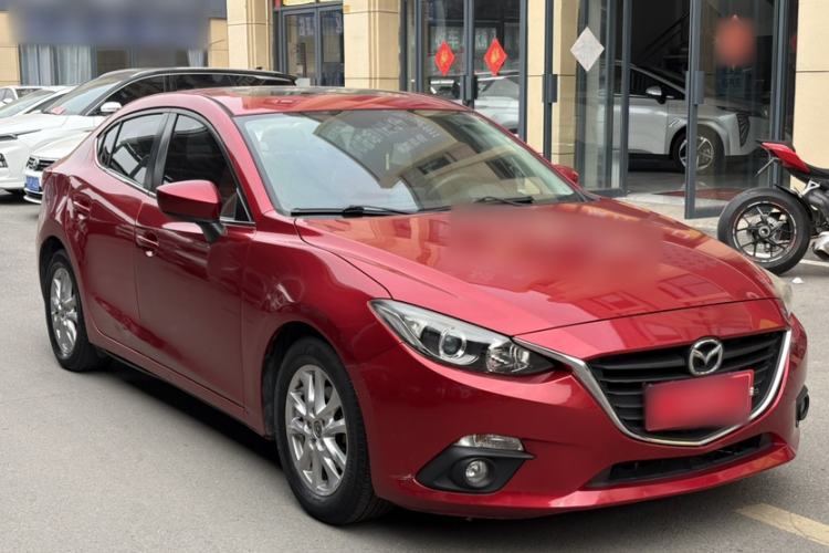 Used Mazda 3 Axela 2016 Sedan 1.5L Automatic Luxury Model